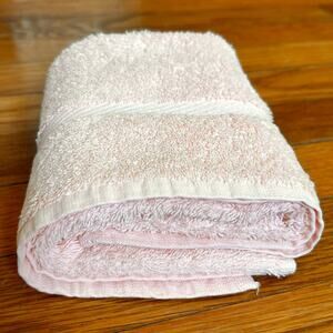 Vintage St. Mary’s Peach Hand Towel – 16” x 25.5”, 100% Cotton, Made in USA